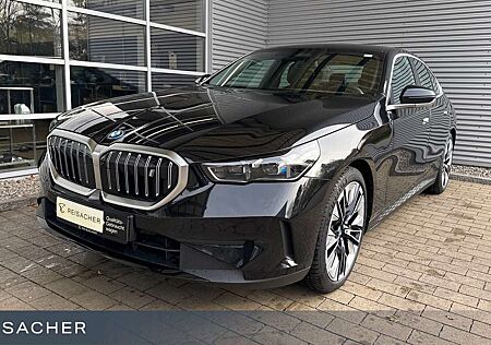 BMW i5 A EDRIVE40 H/K elk.Sitzv. HUD 360°