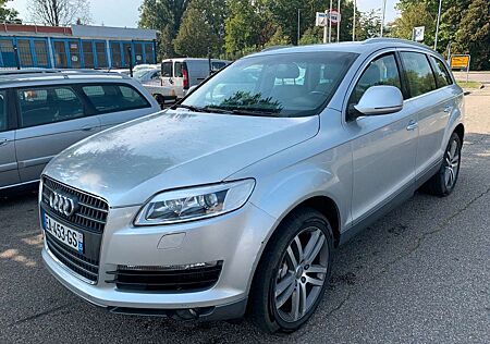 Audi Q7 3.0 TDI quattro *!!Beschreibung lesen!!*