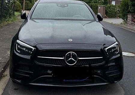 Mercedes-Benz E 220 d Night-Edition (213.004)