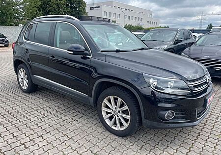 VW Tiguan Volkswagen Sport & Style 4Motion Leder Navi Pano