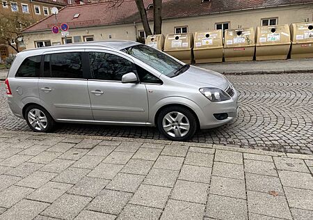 Opel Zafira 1.7 CDTI ecoFLEX Design Edition