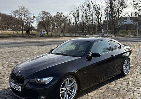 BMW 325xi 325 Coupe Aut. Heckantrieb