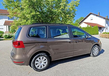 VW Sharan Volkswagen 2.0 TDI Blue Motion Trendline