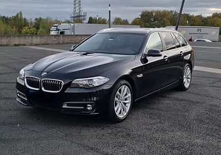 BMW 530d 530 xDrive Touring A PANORAMADACH/ HARMAN-KARDON