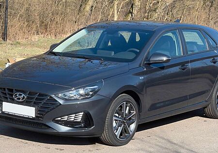 Hyundai i30 1.5 T-GDI 48V Trend *Nav*Stzhzg*CarPlay*RFK*