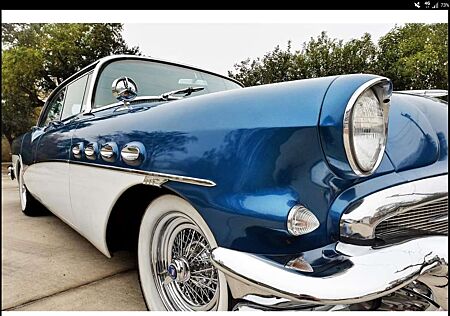 Buick Roadmaster 4 door Hardtop