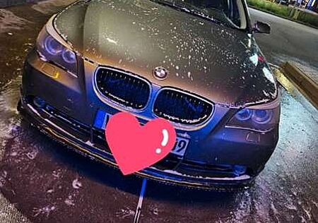 BMW 523i 523