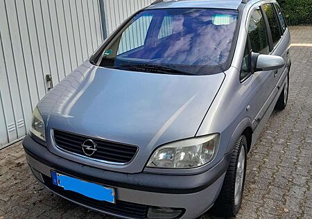 Opel Zafira 2.2 Selection Executive