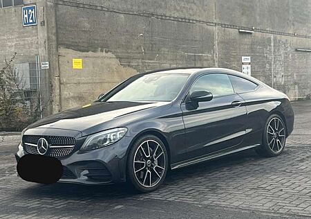 Mercedes-Benz C 300 Coupe 9G-TRONIC AMG Line