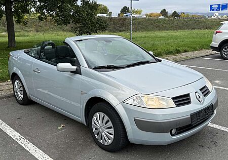 Renault Megane gebraucht kaufen Renault Megane 1.6 CABRIO NEU TUV