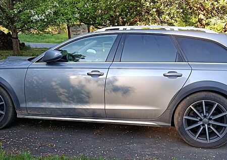Audi A6 Allroad quattro 3.0 TDI S tronic DPF,AHK,Pano,