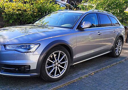 Audi A6 Allroad quattro 3.0 TDI S tronic DPF,AHK,Pano,