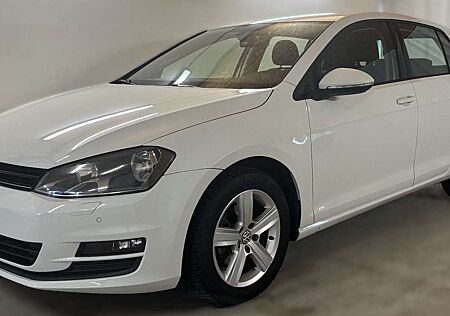 VW Golf Volkswagen VII Lim. Comfortline BMT