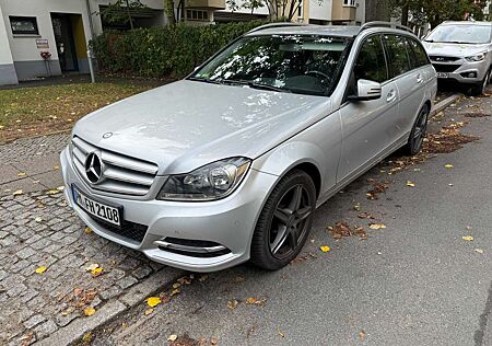 Mercedes-Benz C 180 T CGI BlueEfficiency Avantgarde