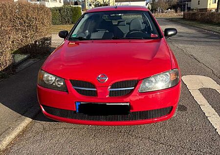 Nissan Almera 1.5 acenta