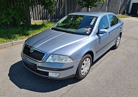 Skoda Octavia II 1.6 FSI Ambiente