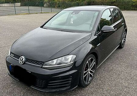 VW Golf Volkswagen GTD DSG Dynaudio