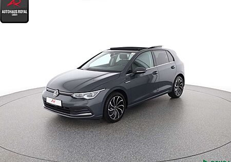VW Golf Volkswagen VIII 1.5 eTSI PANO,HARMAN/K,KAMERA,ACC,AHK