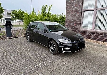 VW e-Golf Volkswagen Golf VII