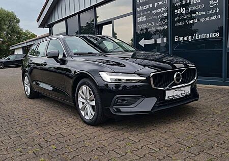 Volvo V60 D3 Momentum Pro - ASSISTS - HUD - PANO -