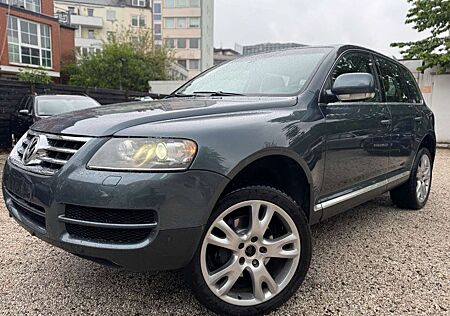 VW Touareg Volkswagen V6 3.0TDI/AUT./NAVI/FAHRWERK/MEMORY/SHZ