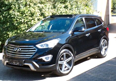 Hyundai Grand Santa Fe Premium 4WD/7.Sitze/Pano/360°/20Z