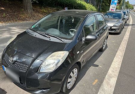 Toyota Yaris 1.4 D-4D Cool,4Türig,TÜV 02/2026
