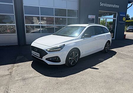 Hyundai i30 cw Edition 30+ Garantie Kombi Aut.Navi.1Hand
