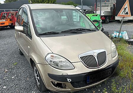 Lancia Musa 1.4 16v Automatik Platino Plus