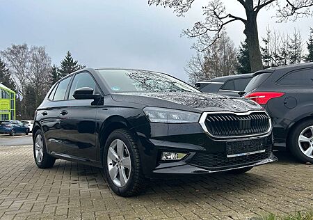 Skoda Fabia Selection LED PDC SHZ ALU DAB GRA 5 Jahre Garantie