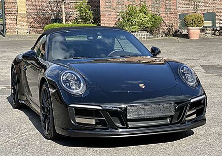 Porsche 991 911 Carrera 4 GTS Cabriolet 1.HAND*HA-LENKUNG*BOS