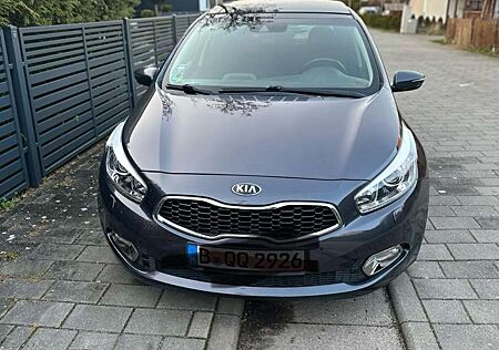 Kia Cee'd Ceed / Spirit