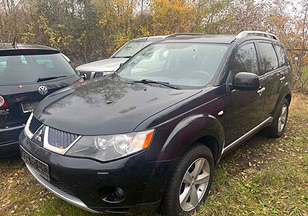 Mitsubishi Outlander 2.4 Instyle Benzin