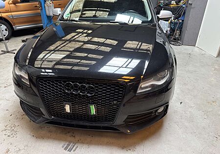 Audi A4 Avant Diesel Avant 2.7 TDI DPF Attraction