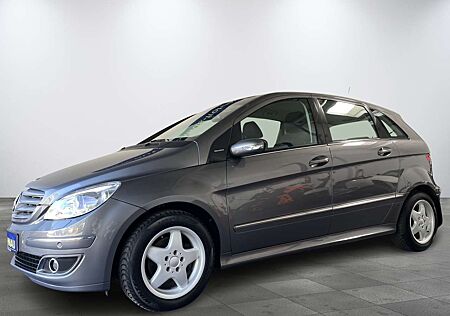 Mercedes-Benz B 200 CDI Special Edition Klima PDC Navi Tempomat Sitzh.