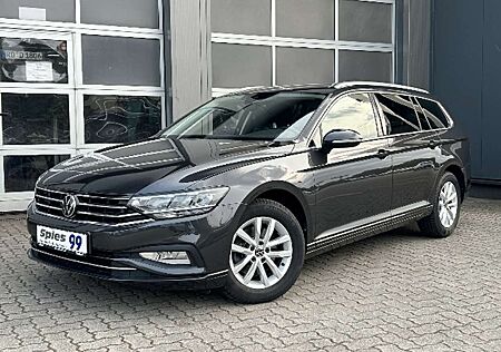 VW Passat Variant Volkswagen Kamera / Navi / SHZ vo+hi