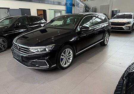 VW Passat Variant Volkswagen Passat GTE 1.4 TSI DSG AID/MATRIX/STHZ/KAM/AHK