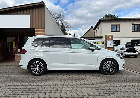 VW Touran Volkswagen Highline - Automatik - Kamera - Sitzh. - Navi