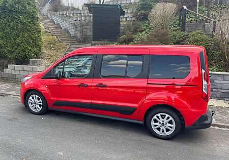 Ford Grand Tourneo