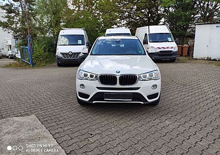 BMW X3 xDrive20d Navi Pano Automatik Leder