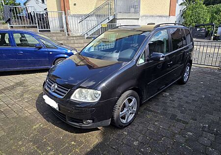 VW Touran Volkswagen Goal