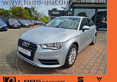 Audi A3 2.0TDI Sportback attraction -Bluetooth/Tempom