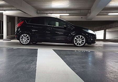Ford Fiesta 5-Türer 1.4 Titanium