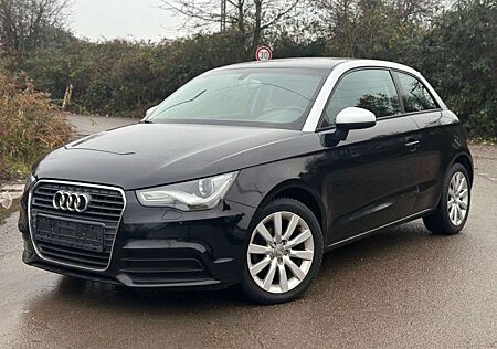 Audi A1 1.2 TFSI Attraction LED Xenon