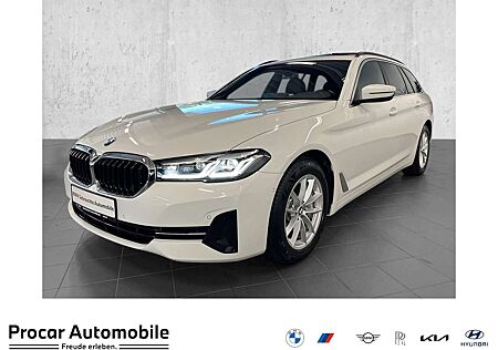 BMW 530 d xDrive Touring PANO AHK RFK NAVI LED Sound Syst.