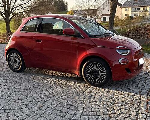 Fiat 500 Red