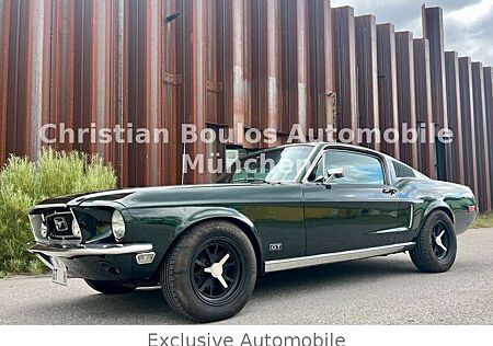Ford Mustang GT Fastback Bigblock 6.8 Bullit Green