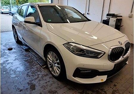 BMW 116 i Advantage NaviPort/LED/SitzHeiz/Tempomat