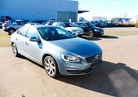 Volvo S60 T3 Lim. Linje Svart