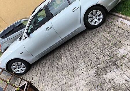 BMW 525i 525 Touring Aut.